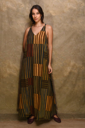 EASE DRESS